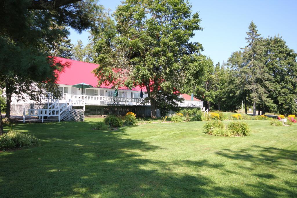 Tara Manor Inn St. Andrews By The Sea Ngoại thất bức ảnh