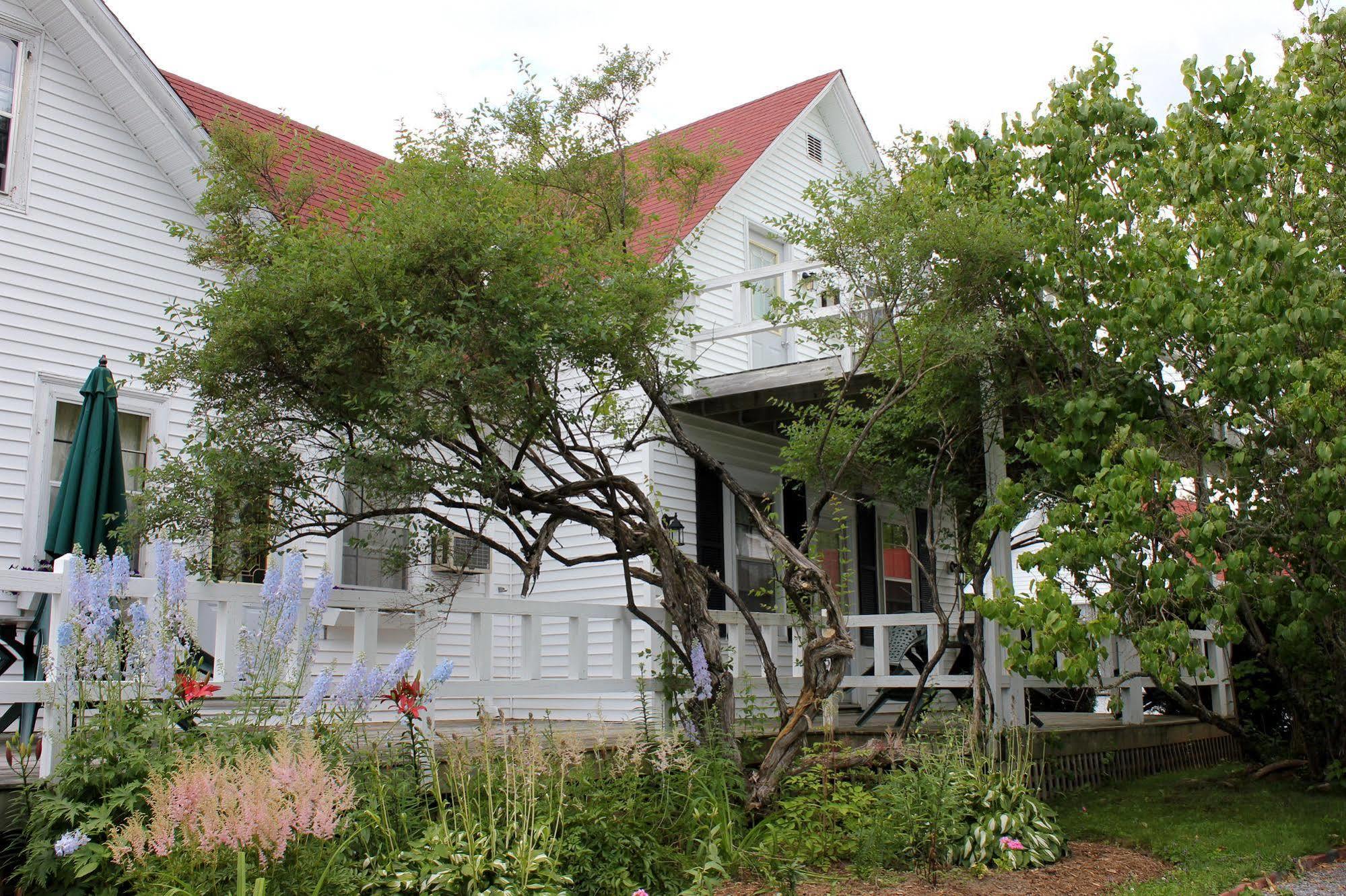 Tara Manor Inn St. Andrews By The Sea Ngoại thất bức ảnh